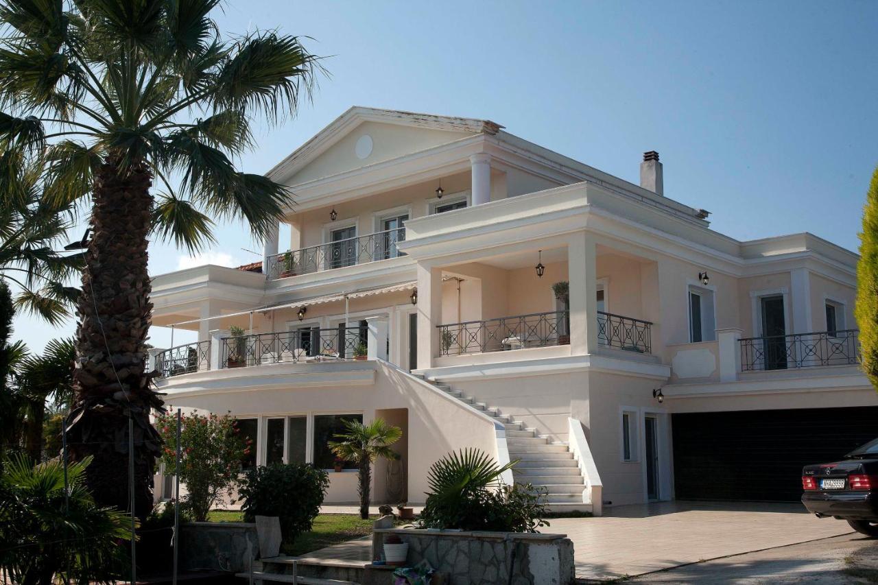 Villa Elena Peraia  ภายนอก รูปภาพ