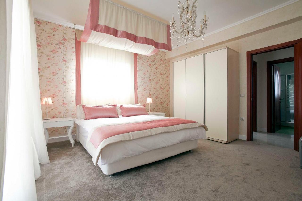 Villa Elena Peraia  ภายนอก รูปภาพ