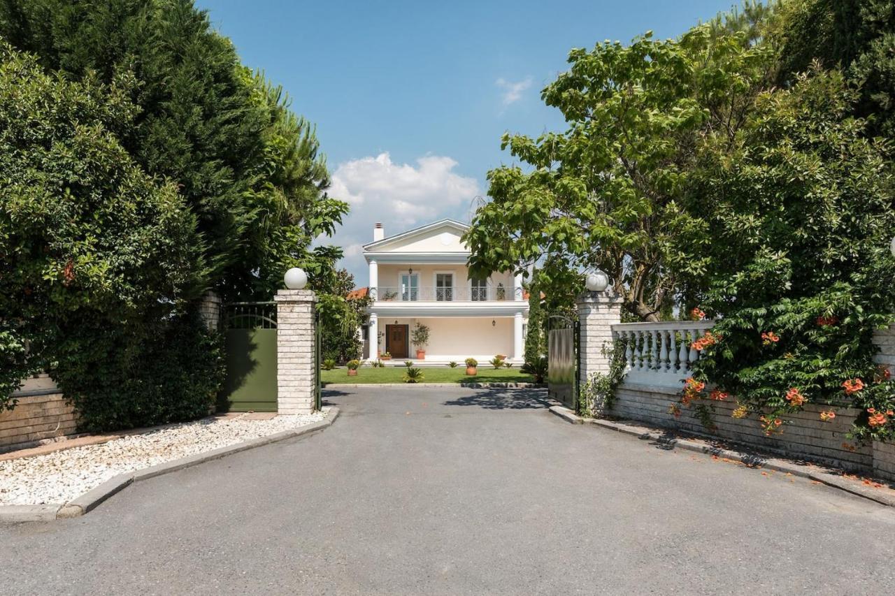 Villa Elena Peraia  ภายนอก รูปภาพ