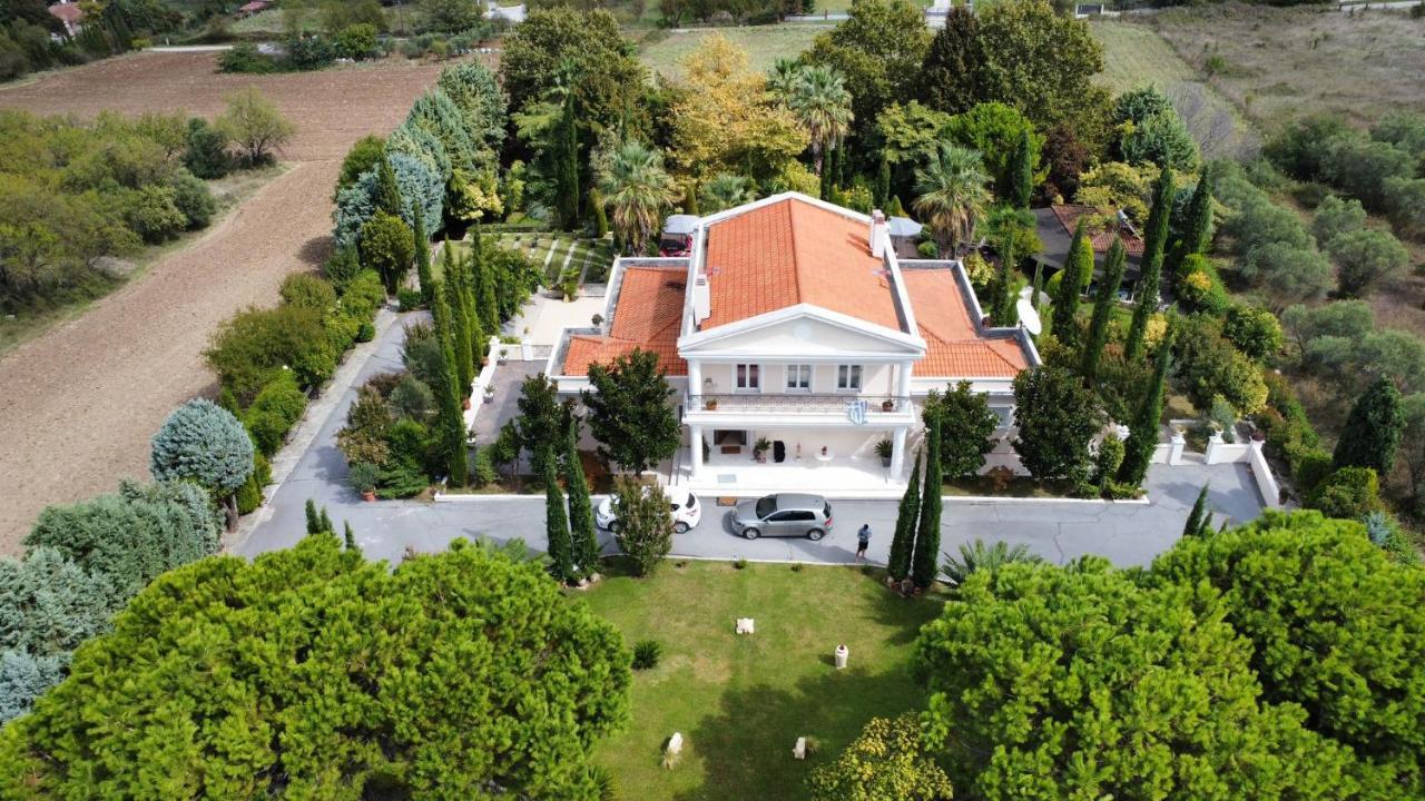 Villa Elena Peraia  ภายนอก รูปภาพ